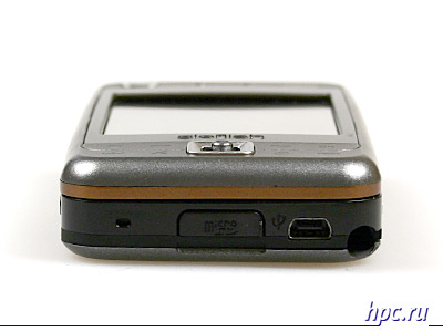 glofiish M800: нижний торец, mini-USB, слот для карт памяти microSD