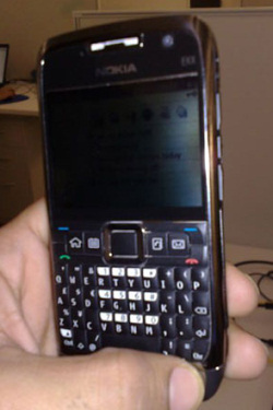 Анонс Nokia E71 - 8 мая?