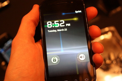 Nexus S 4G поступит в продажу 8 мая