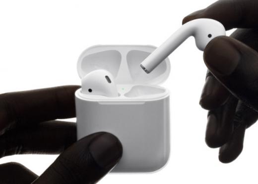 Apple    AirPods
