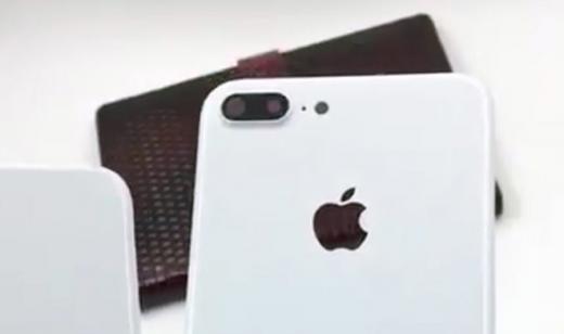 iPhone 7     