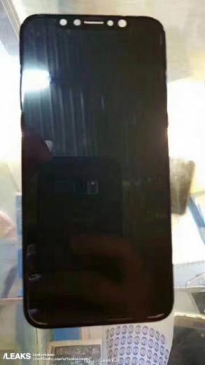    iPhone 8
