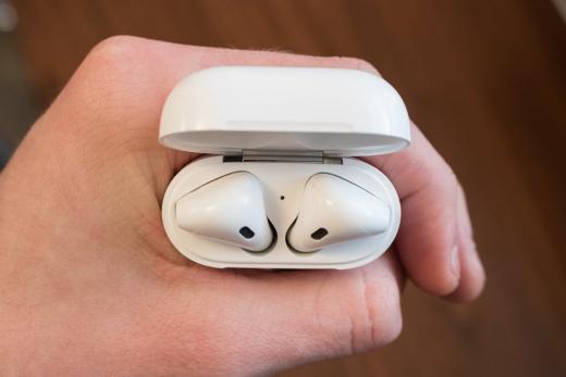     AirPods 2