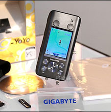 Gigabyte g-YoYo:    GPS-