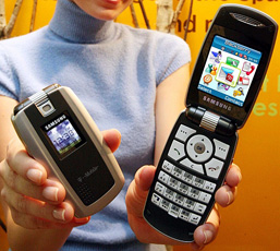 Samsung SGH-T719      BlackBerry