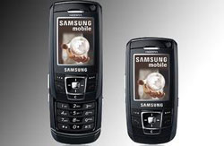 Samsung Z720      3G  HSDPA